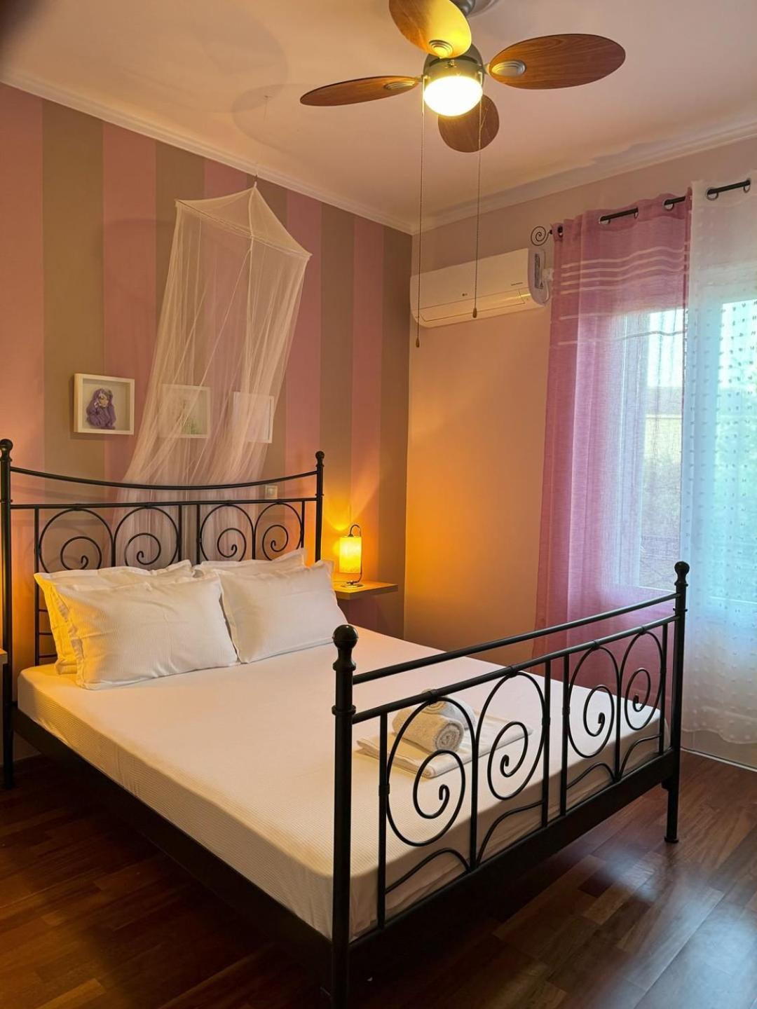 Araucaria Home Lixouri Extérieur photo