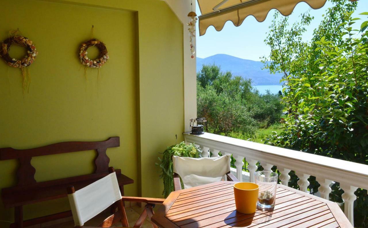 Araucaria Home Lixouri Extérieur photo